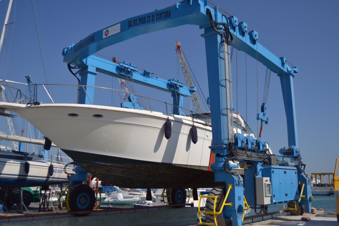 Essential Role of Boat Lifts in Protecting Vessels From Saltwater Damage
